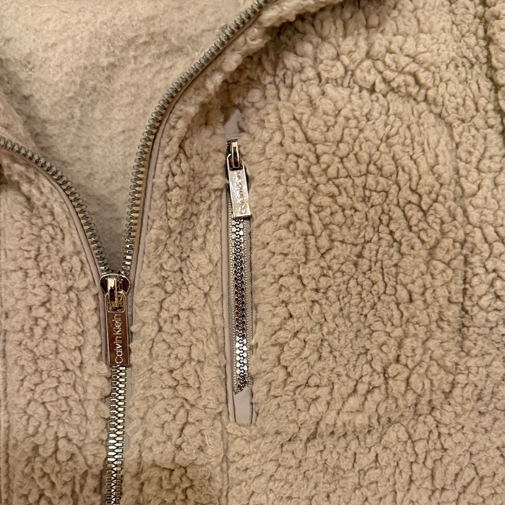 Calvin Klein Women's Tan Sherpa Vest - Picture 3 of 7